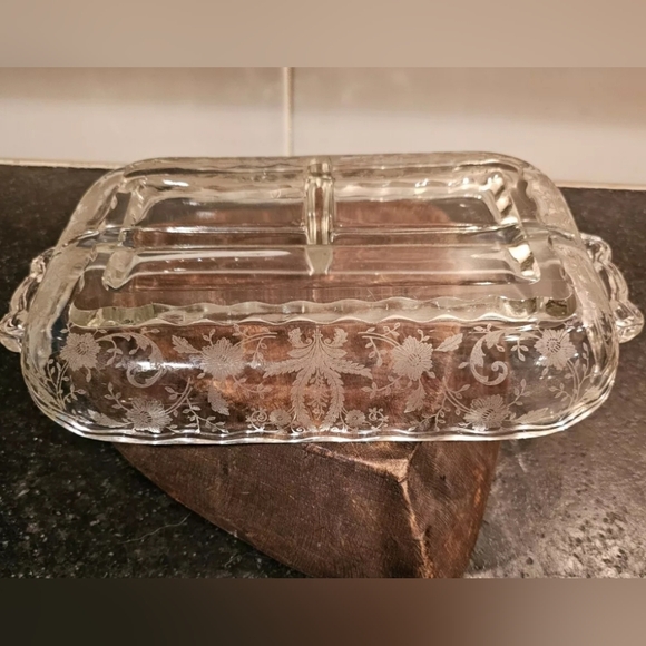 Vintage viking glass etched and handled with 3 divided sections serving piece - Picture 5 of 6